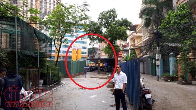 Ngõ 34 Hoàng Cầu (Đống Đa) bị lấn chiếm, nguy hiểm rình rập ảnh 5